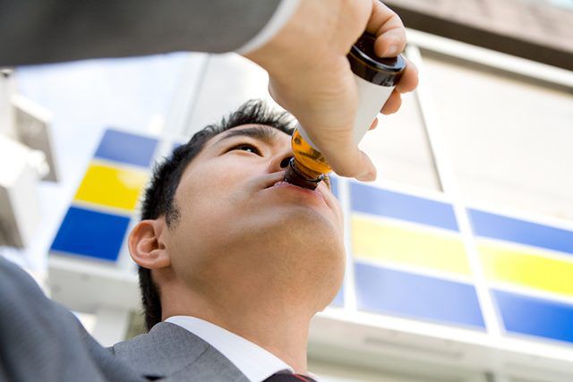 コンビニでおすすめの栄養ドリンク選 速攻で疲労回復する最強ドリンクを紹介 Fastrend ファストレンド