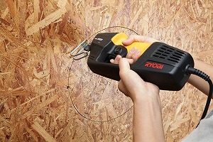 リョービ電気のこぎりASK1000両手持ち