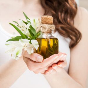 【2021年】おすすめヘアオイル21選!あなたにぴったりなタイプが見つかる!診断チャート付き