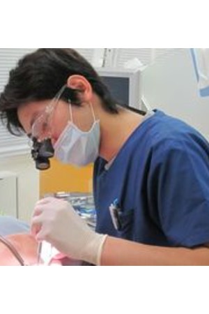 Midori Dental Clinic（みどり歯科クリニック）の院長の画像